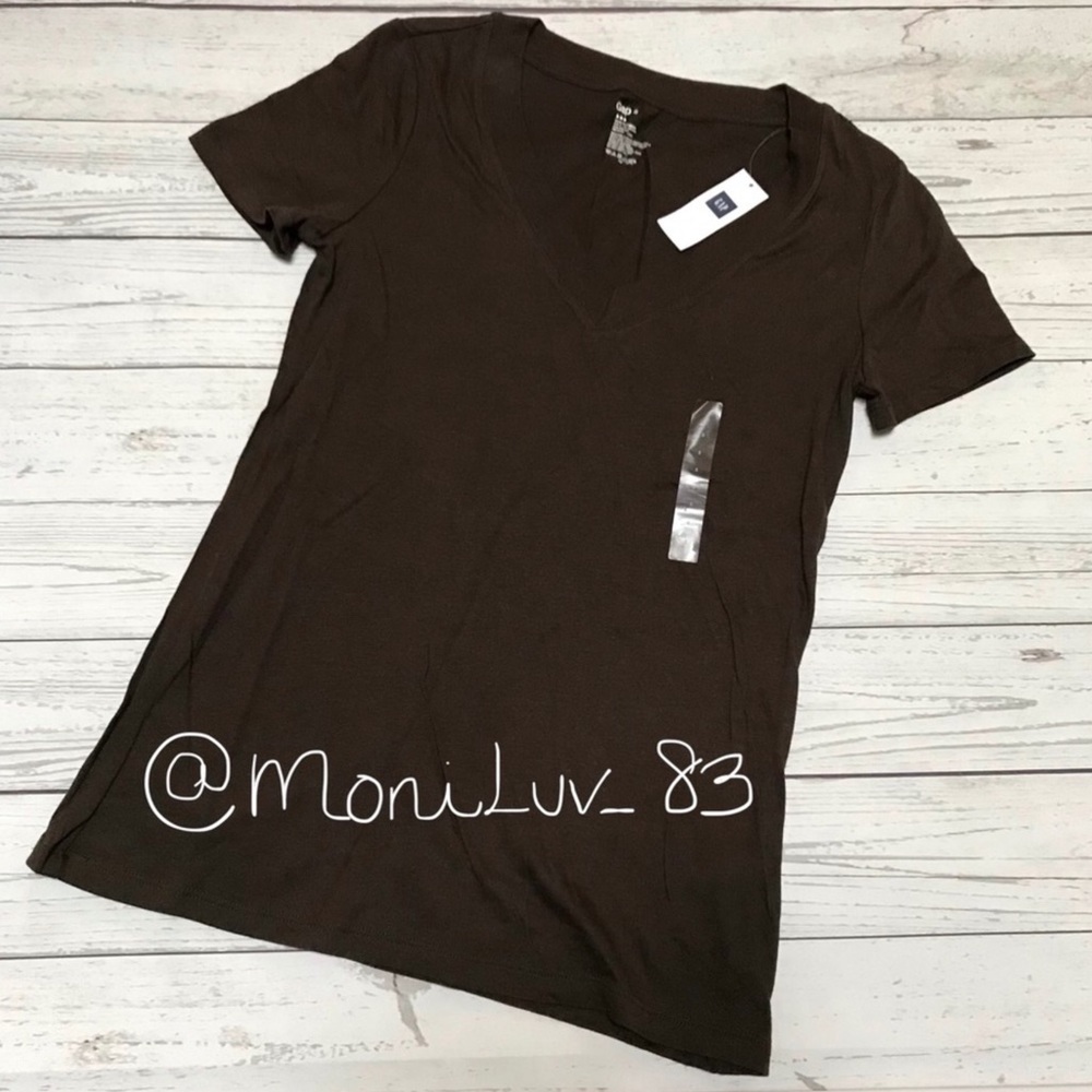 ⚡️ NEW GAP brown v neck short sleeve shirt women’s XS - S